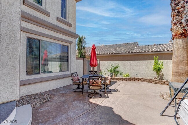 Building Photo - 875 Chaste Ct