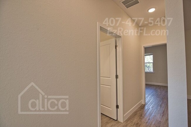 Building Photo - 5186 Jericho Ave