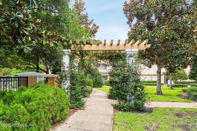 Building Photo - 10075 Gate Pkwy N