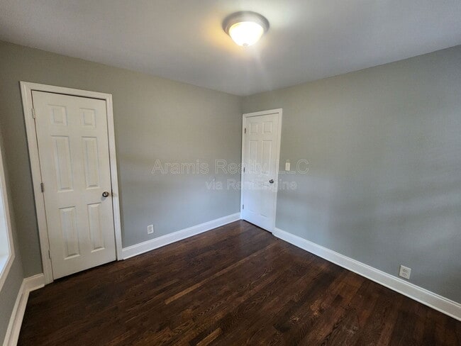 Building Photo - 1733 Beecher St SW