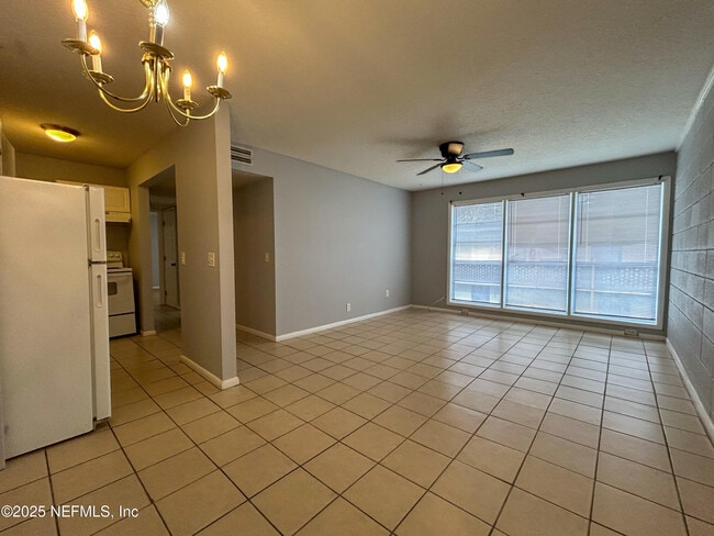 Building Photo - 1124 Woodruff Ave