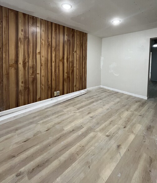 Building Photo - 138 S 17th St