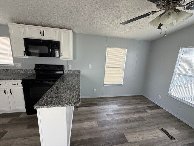 Building Photo - 3128 Penny Loop