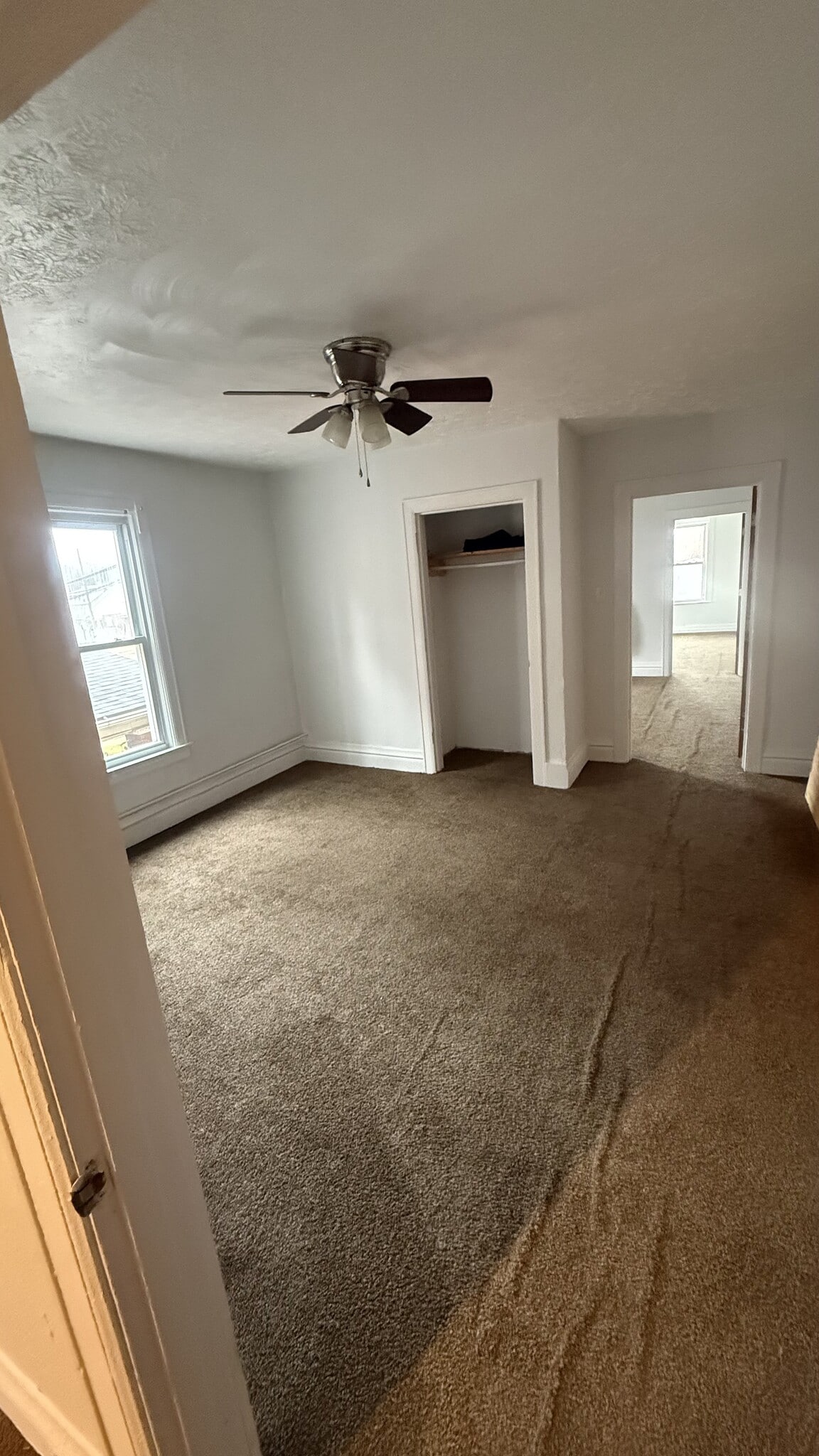 Building Photo - 3139 3rd Ave