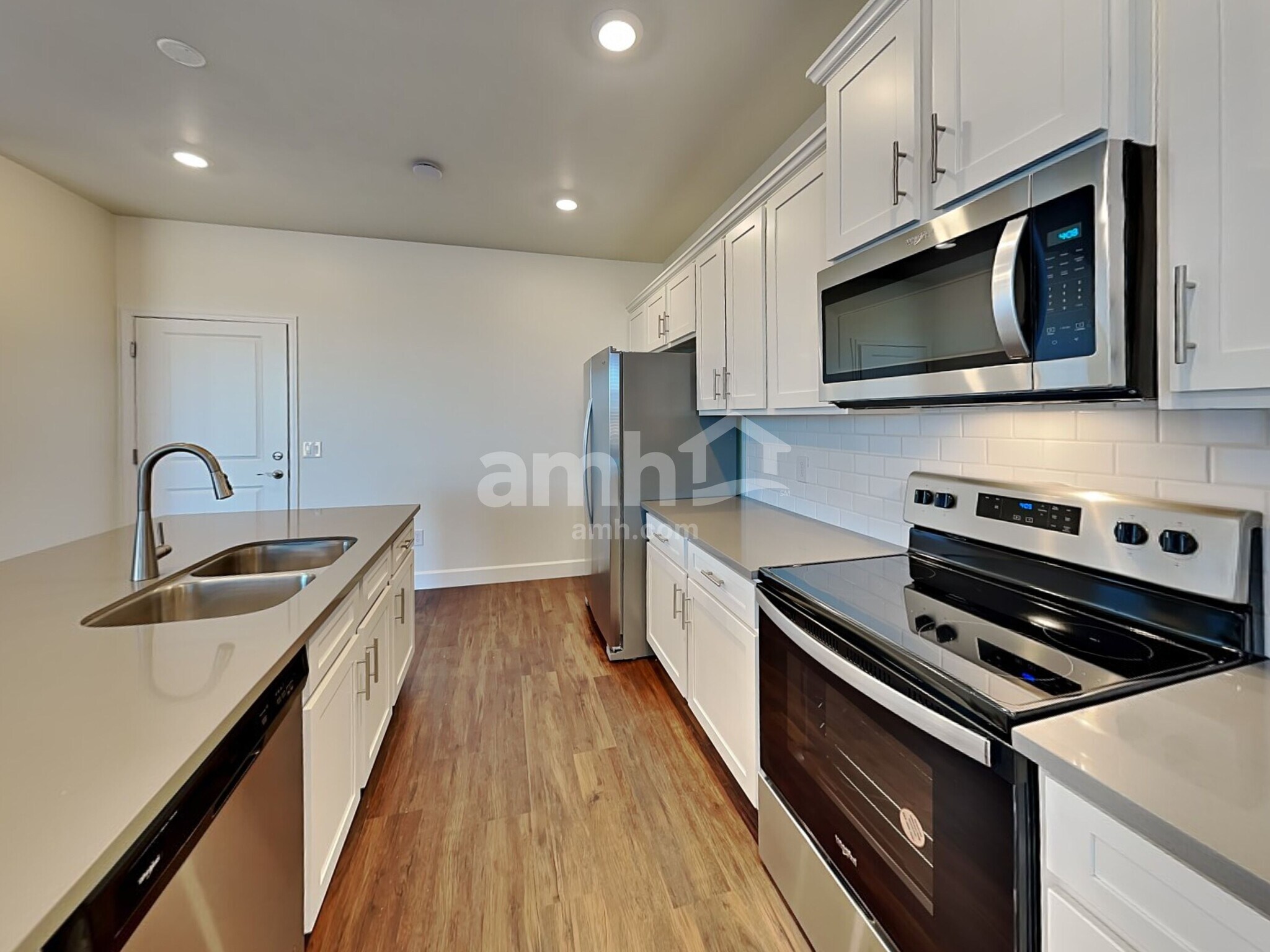 Building Photo - 7495 S Via Bombachas