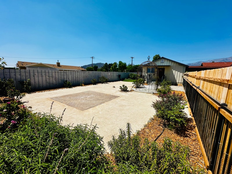 Building Photo - 39823 Dutton St