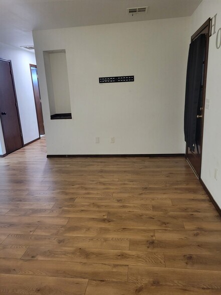 Building Photo - 2423 SW 90th St