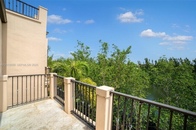 Building Photo - 6226 Paradise Point Dr