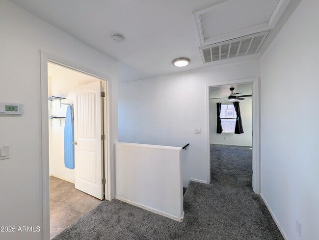 Building Photo - 4726 W Fremont Rd.