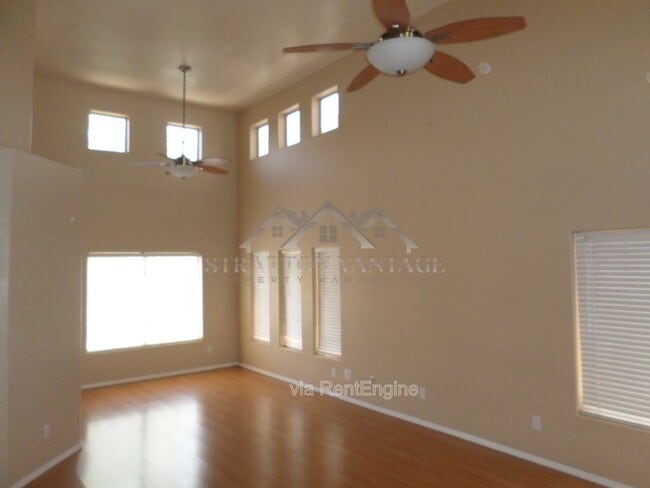 Building Photo - 1641 W Orchid Ln