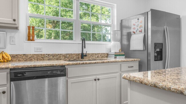 Building Photo - A First-Time Rental Available 09-15-25! 3 ...