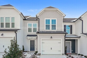 Building Photo - 1102 Carpenter Falls Ave