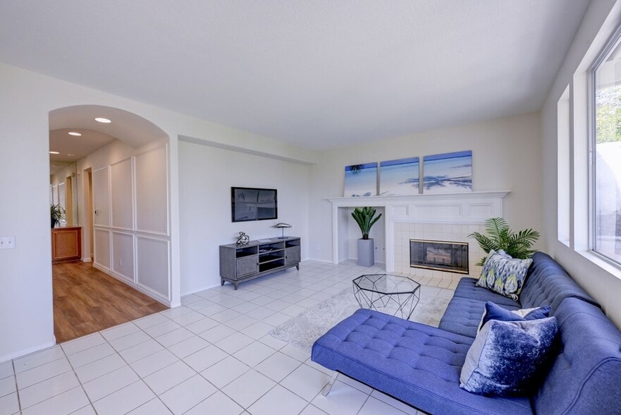 Building Photo - 20340 Channing Ln