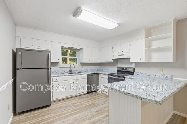 Building Photo - 7800 Temple Acres Dr