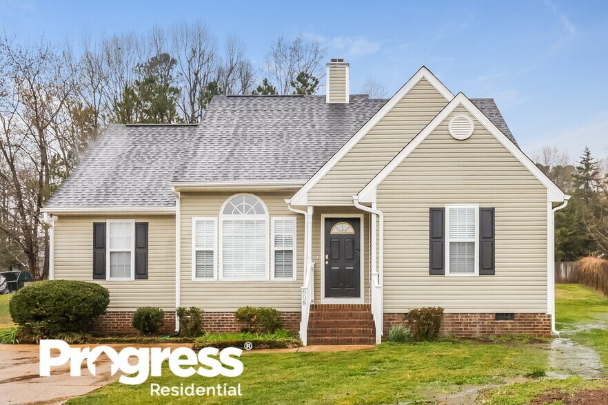 Primary Photo - 608 Flicker Ct