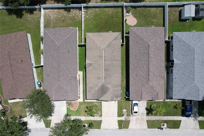 Building Photo - 7862 Carriage Pointe Dr