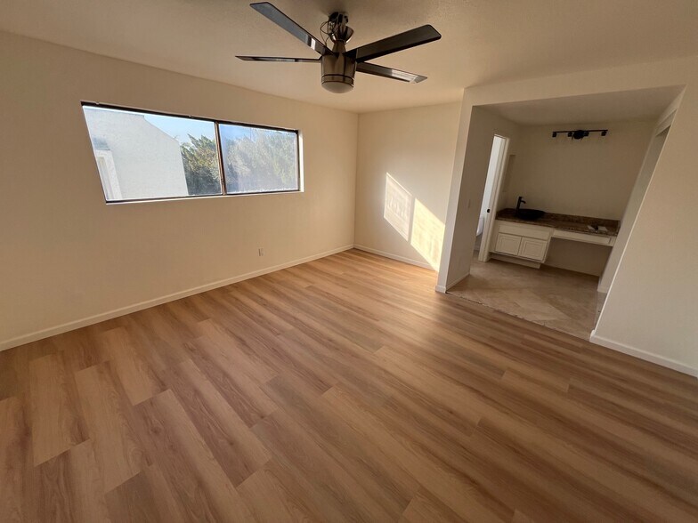 Building Photo - 6818 Caminito del Greco