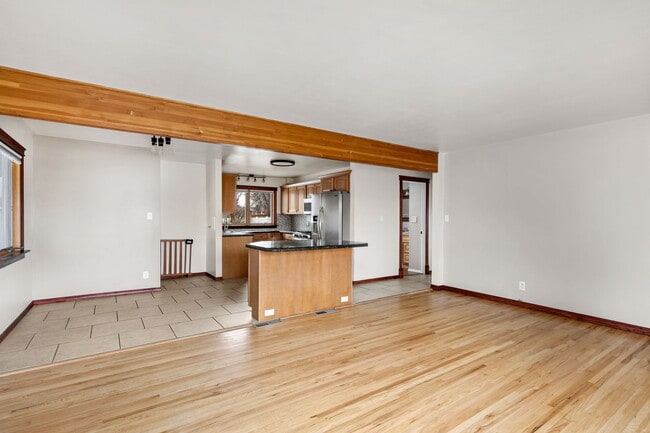 Building Photo - 3516 7th Ave S