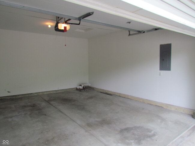 Building Photo - 12468 Brookline St