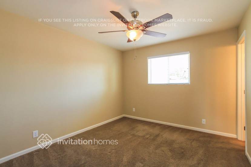 Building Photo - 2307 E Hillery Dr