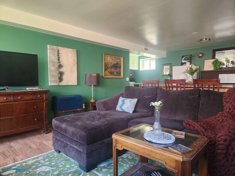 Building Photo - 7153 18th Ave SW