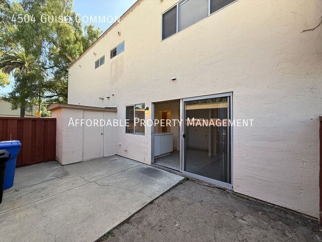 Building Photo - 4504 Guiso Common