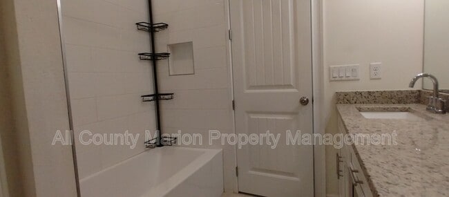 Building Photo - 3855 SE 138th St