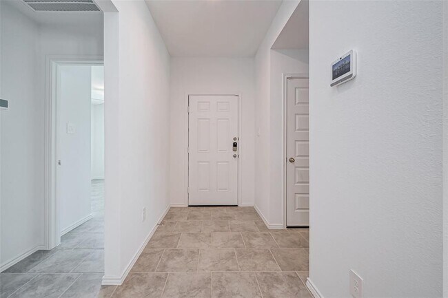 Building Photo - 1123 Lipizzan Ln