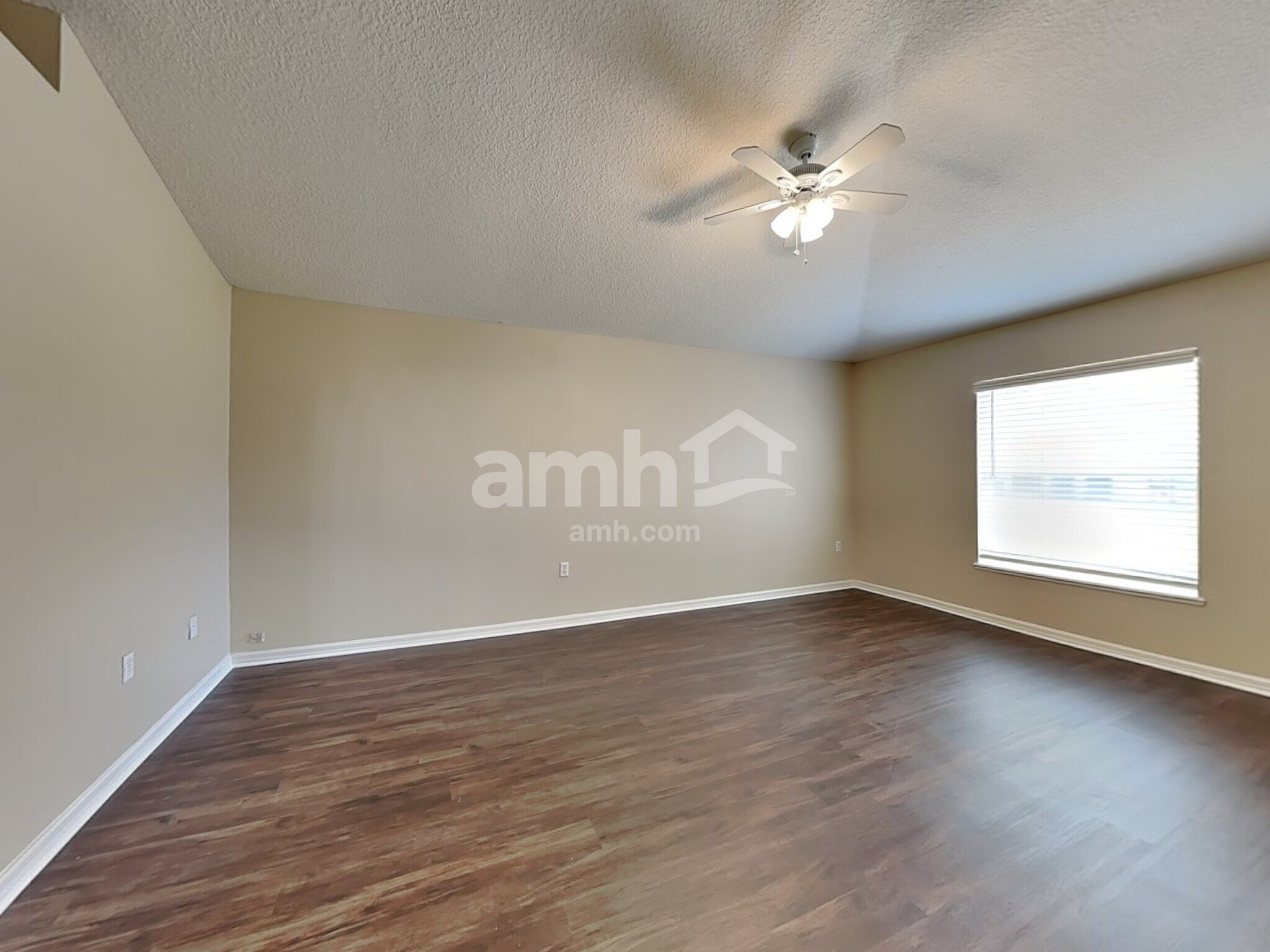 Building Photo - 11971 Cherry Creek Rd