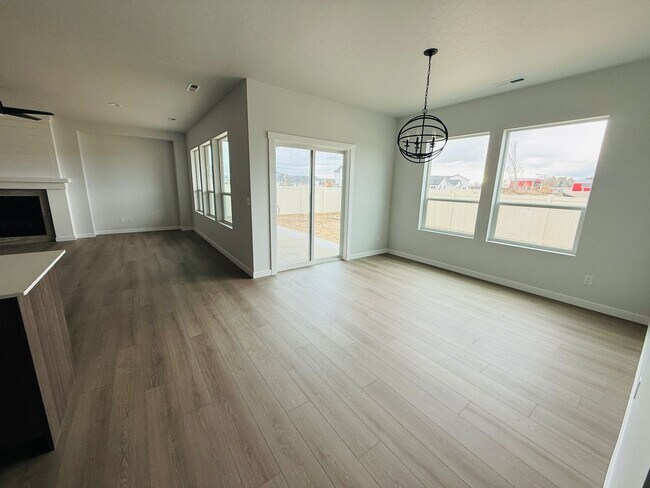 Building Photo - Brand New 4 Bedroom Home for Rent in SW Meridian!