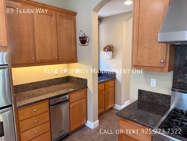 Building Photo - 89 Terra Way