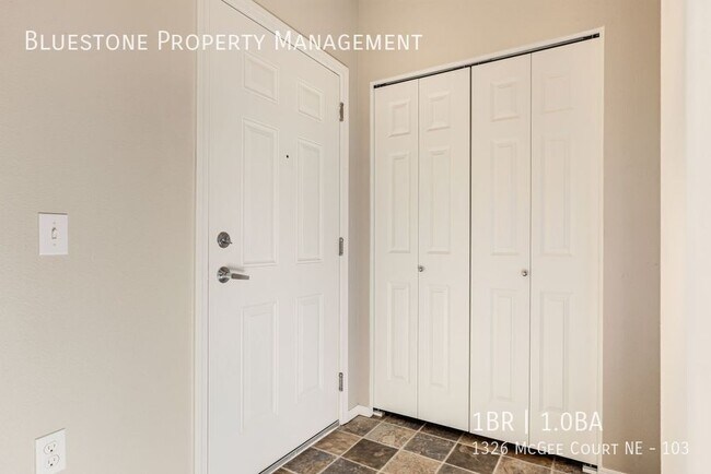 Building Photo - 1326 Mcgee Ct NE