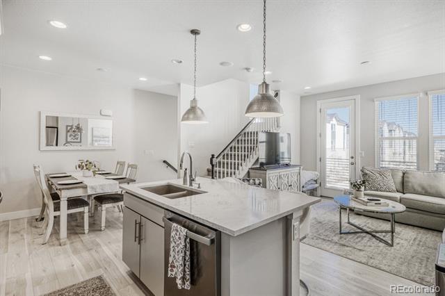 Building Photo - 5377 Quail St