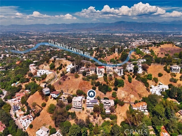 Building Photo - 3858 Alta Mesa Dr