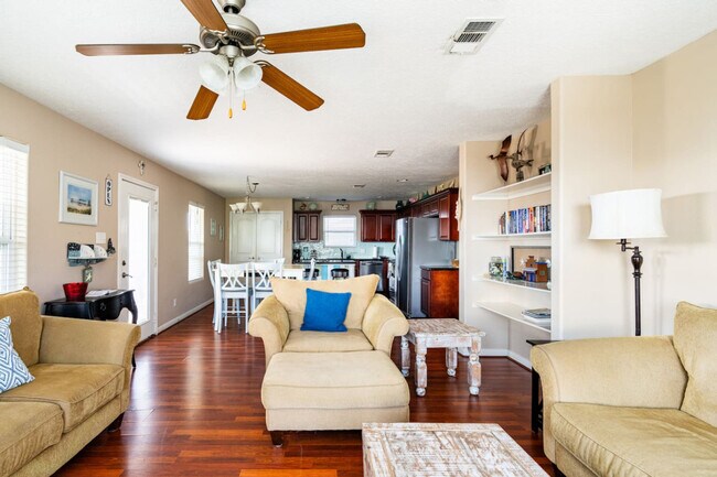 Building Photo - 820 Sandollar-SI ID1351282P