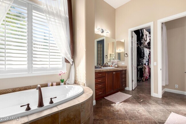 Building Photo - 4935 W Yearling Rd