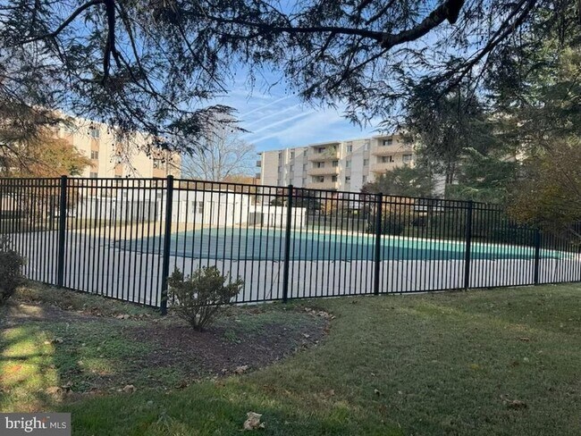 Building Photo - 7505 Democracy Blvd