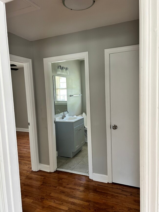 Building Photo - 5305 Bayleaf Dr