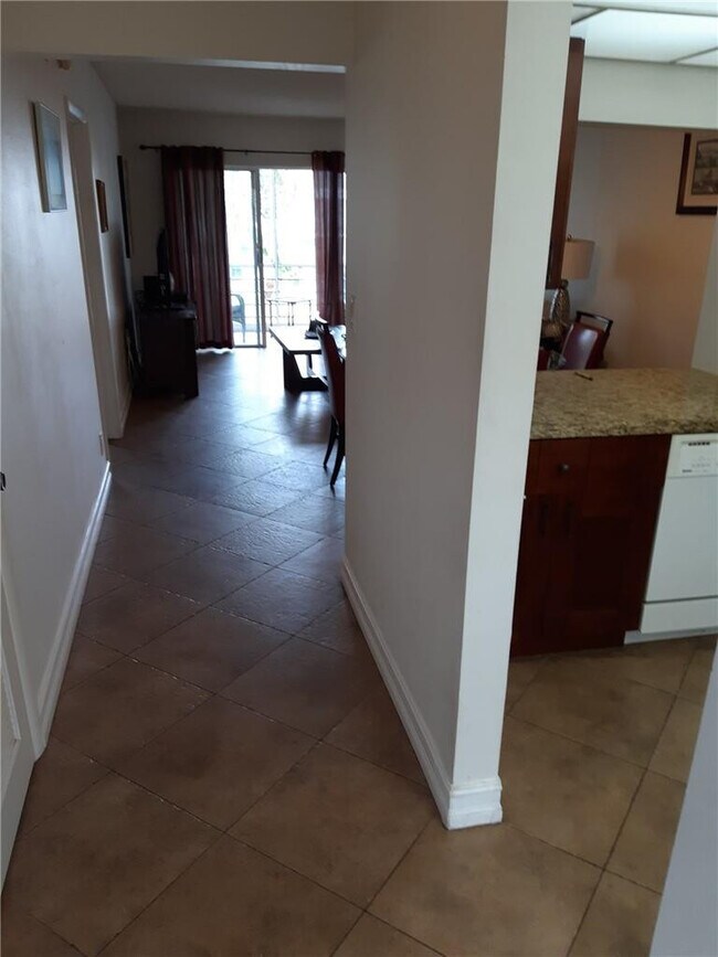 Building Photo - 1501 S Ocean Blvd