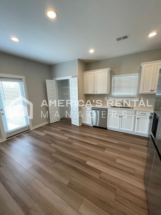 Building Photo - Home for Rent in Eastaboga, AL!!! Availabl...