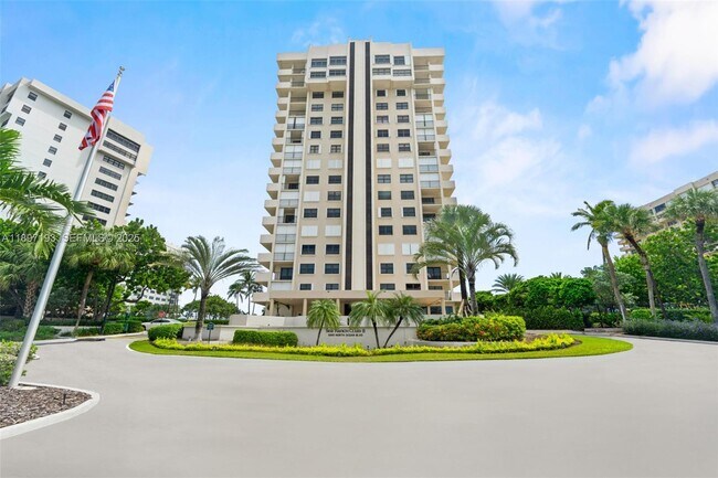 Building Photo - 5000 N Ocean Blvd