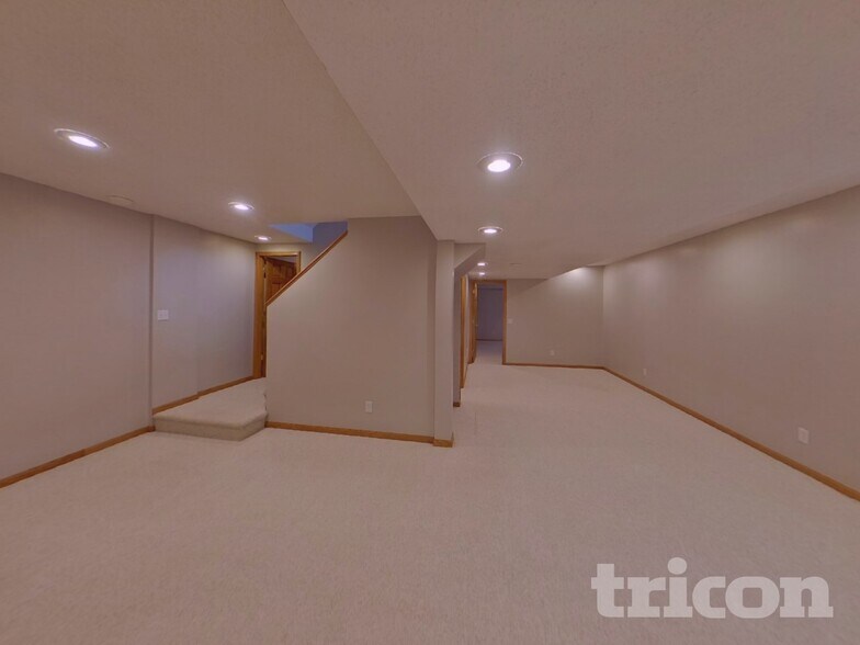 Building Photo - 10071 Raleigh Ct