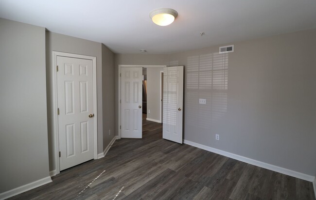 Building Photo - 111 Mill Pond Dr