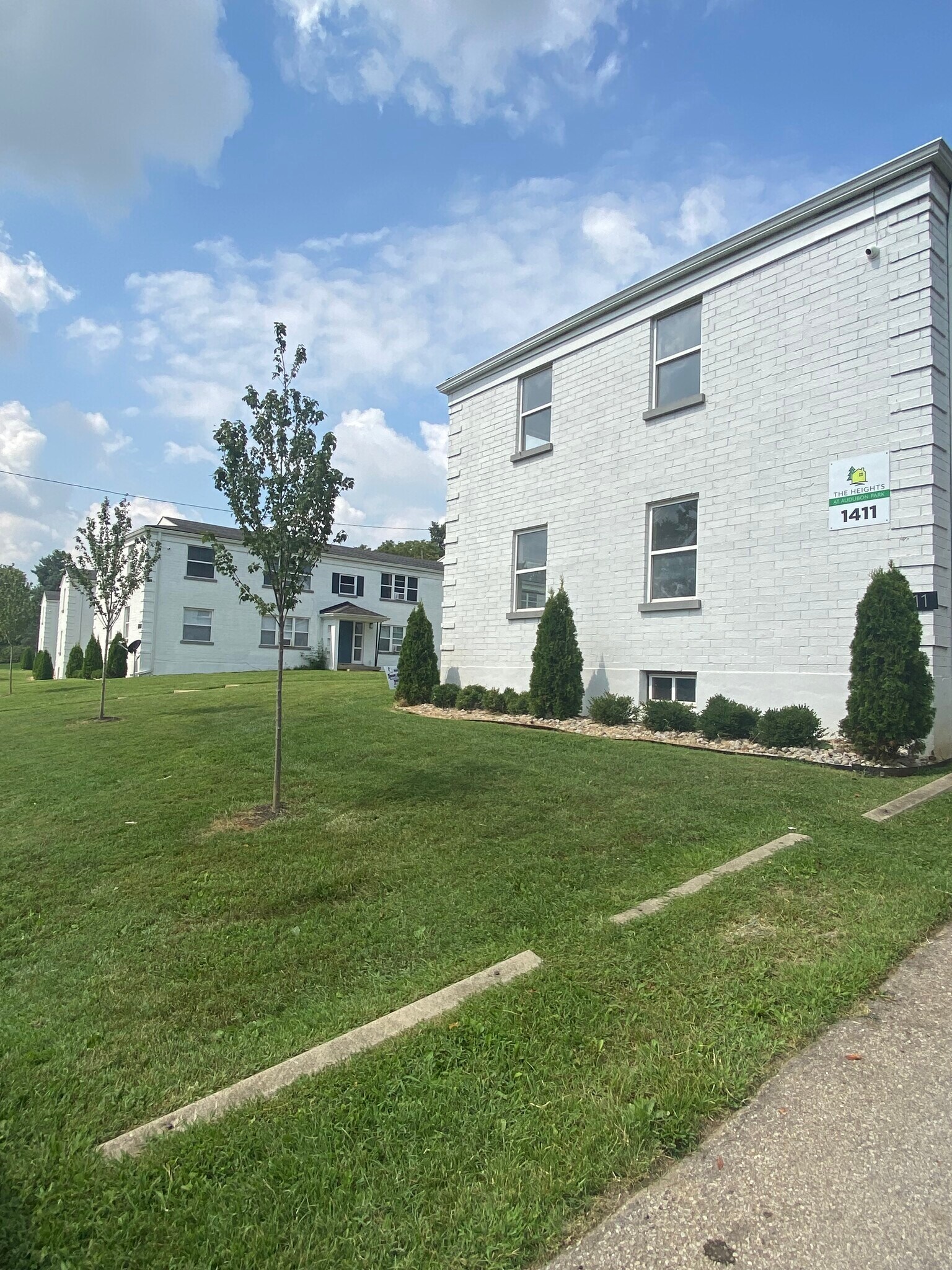 Building Photo - 1445 Nightingale Rd