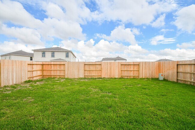 Building Photo - 25230 Benroe St