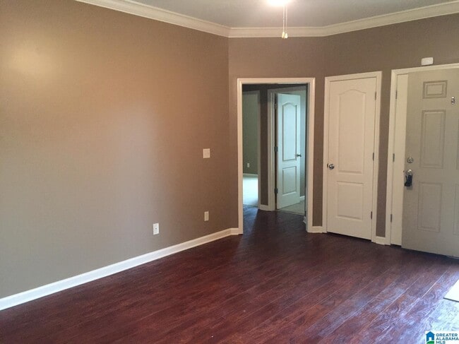 Building Photo - 114 Vann Cir
