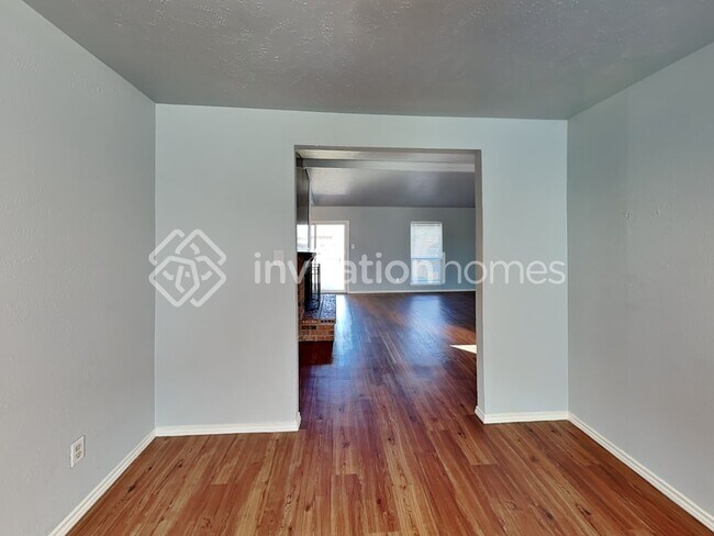 Building Photo - 5416 Rice Dr