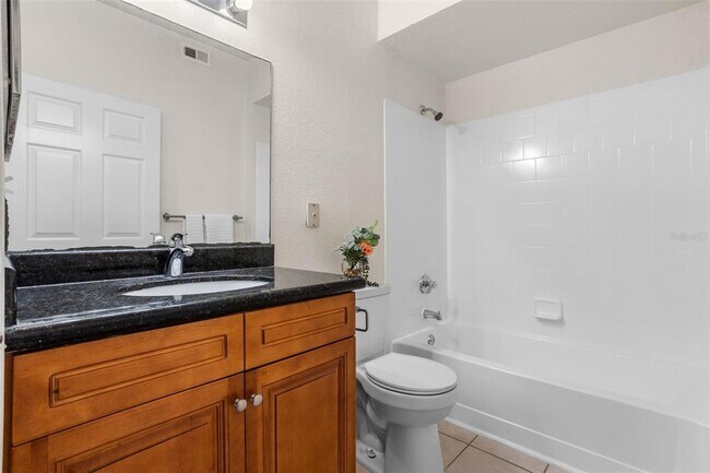 Building Photo - 2528 Robert Trent Jones Dr