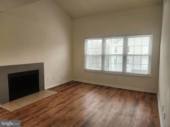 Building Photo - 18512 Boysenberry Dr