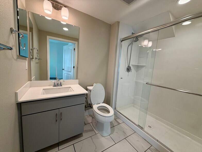 Building Photo - 2733 Sorano Ct